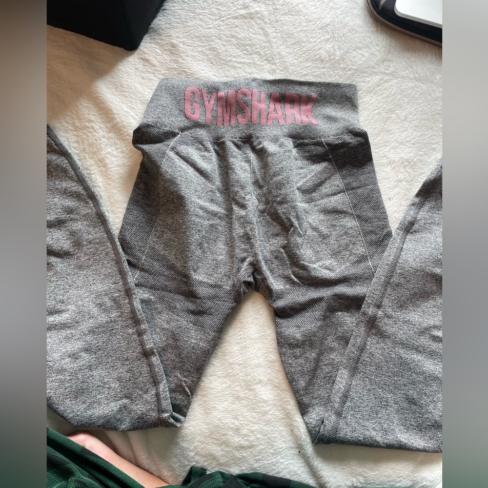 Grey Gymshark size medium, worn 2x, great condition.